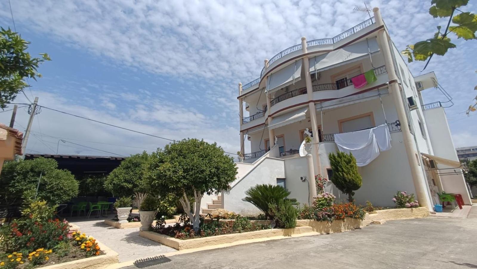Apartments Rudi Orikum Exterior foto